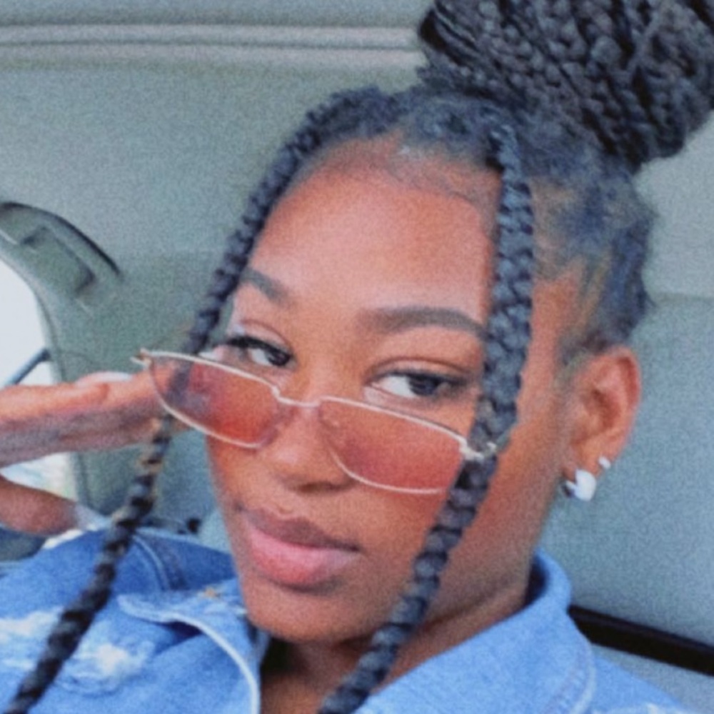 Meet your Posher, Daesha